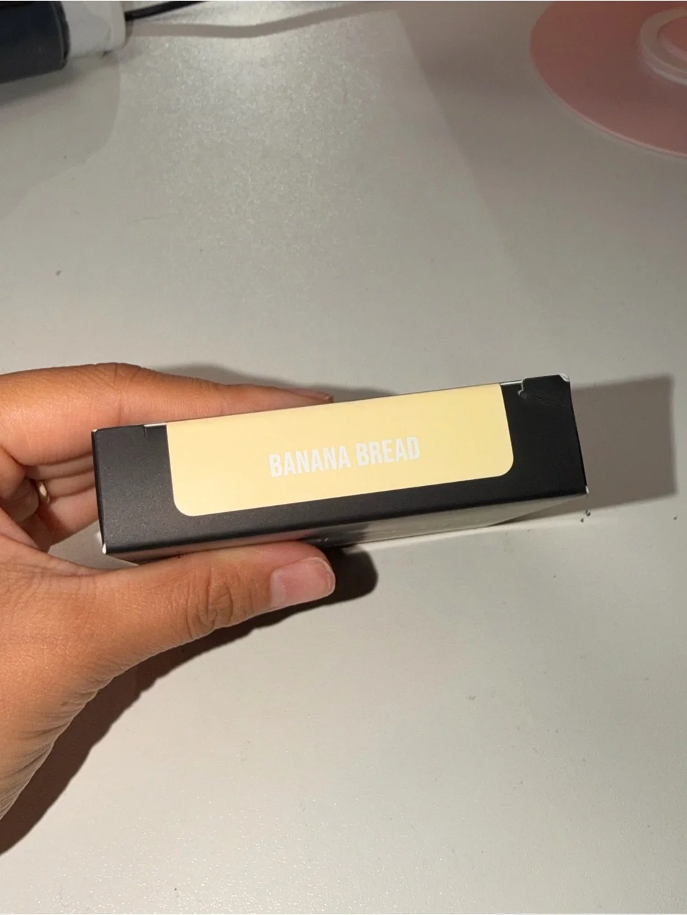 Huda Beauty Banana Bread pressed powder